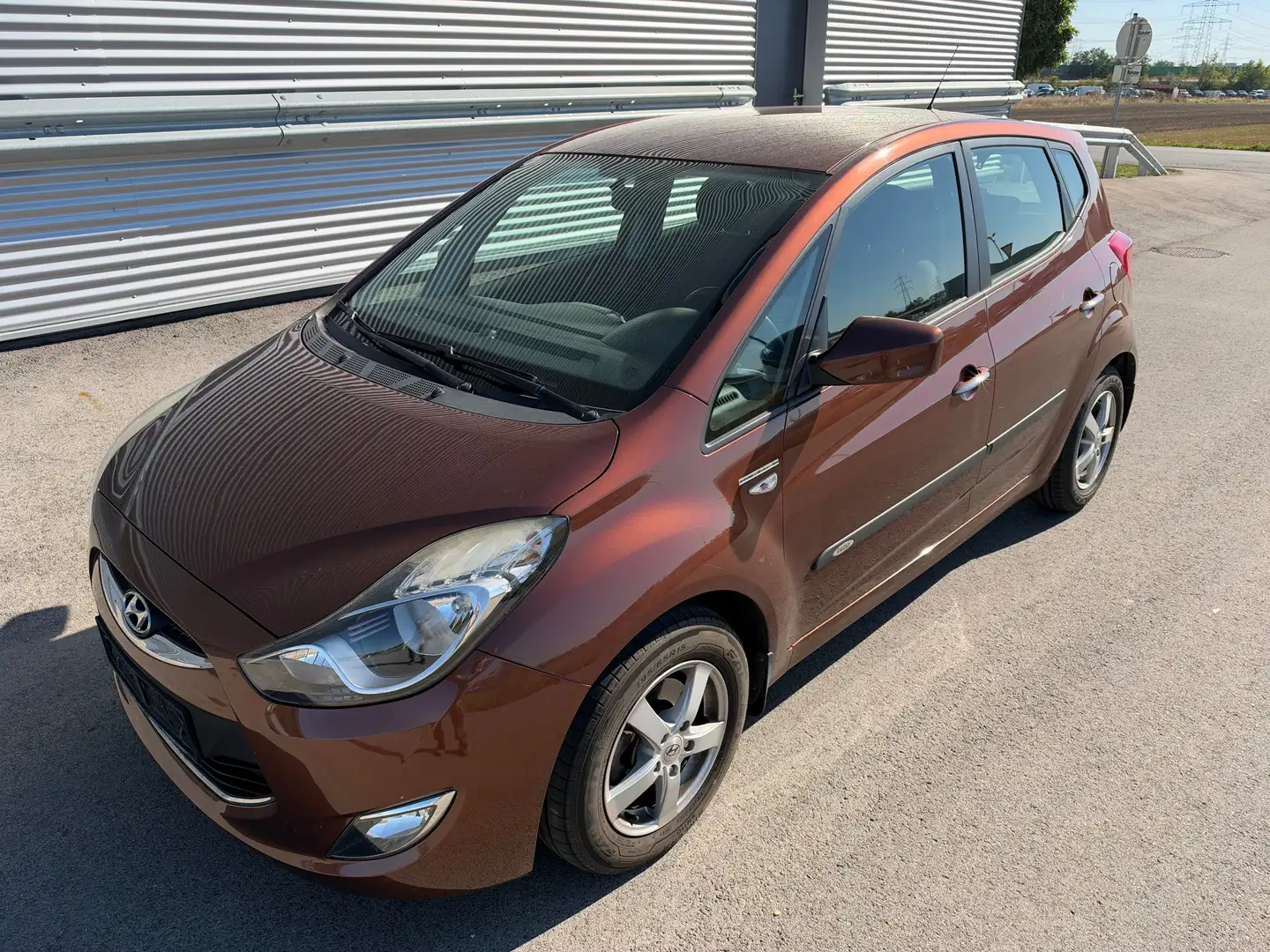 Hyundai iX20 1,4 CRDi Europe ID:55 Braun - 1