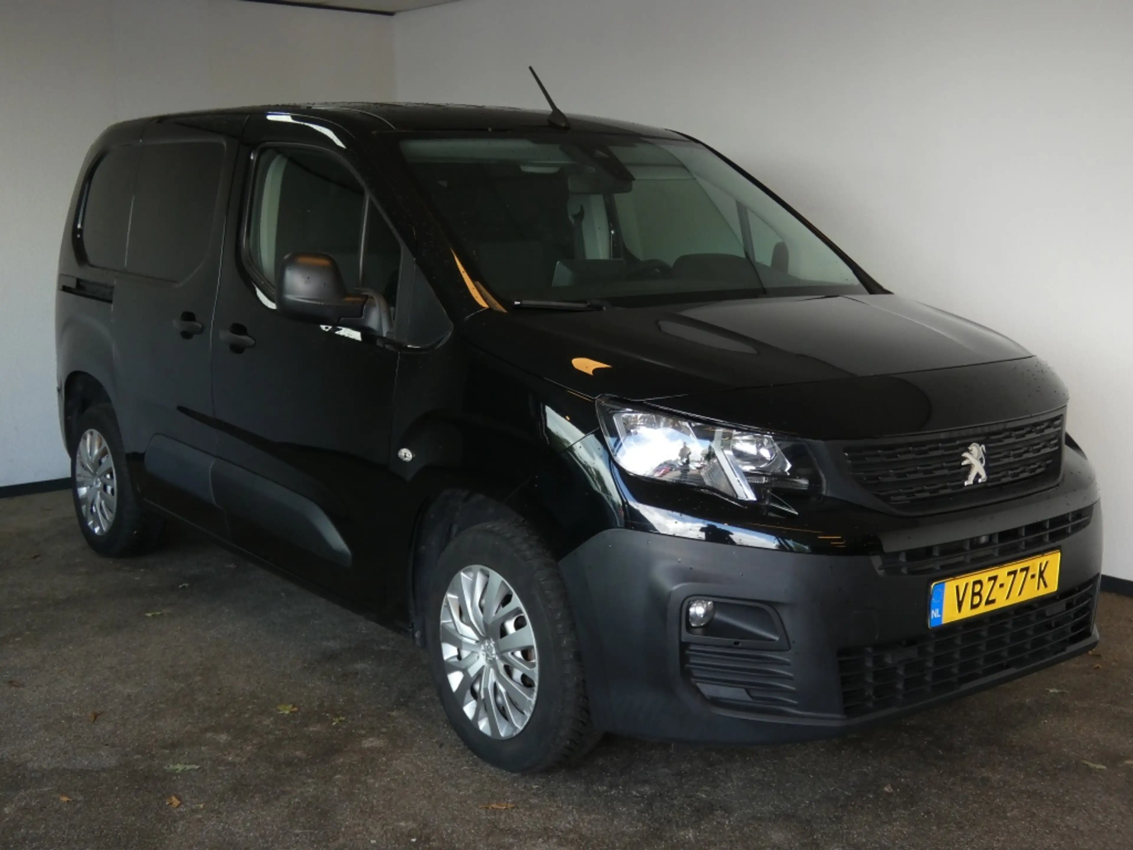 Peugeot Partner 1.5 BlueHDI Premium NWE APK, AUTOMAAT, APPLE CARPL — photo 2