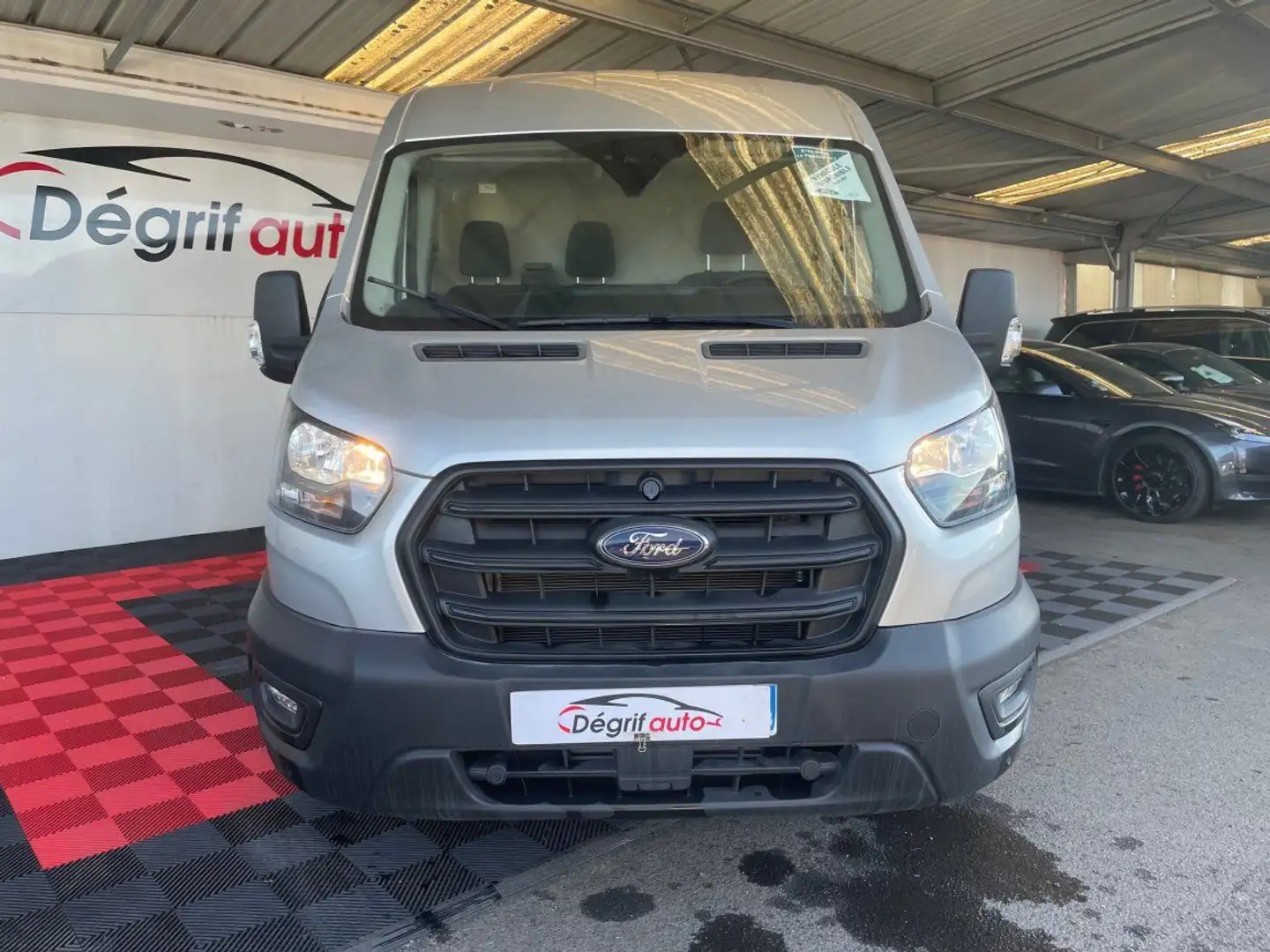 Ford Transit FOURGON FGN T330 L2H2 2.0 ECOBLUE 130 SetS TREND BUSINESS Gris - 2