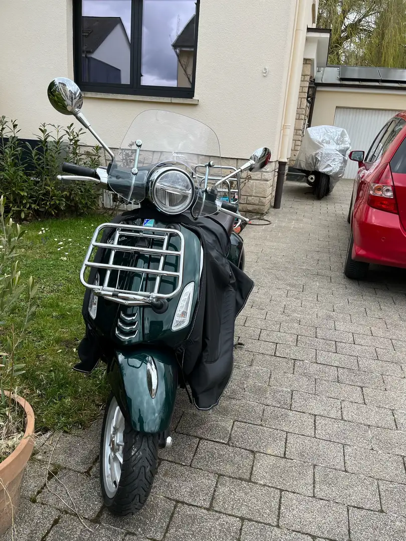 Vespa Primavera 125 edition Touring Verde - 2