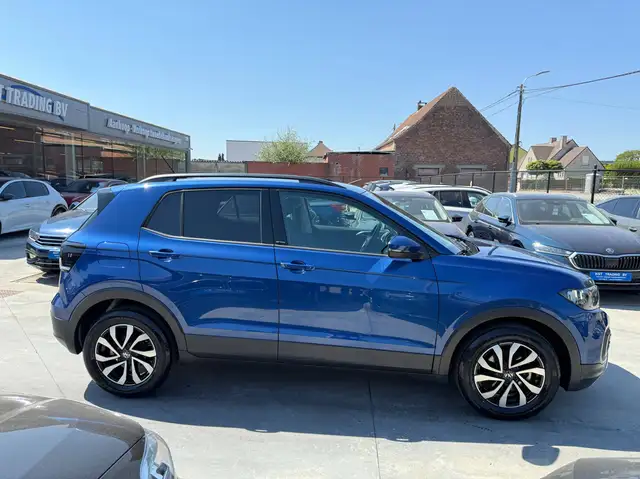 Volkswagen T-Cross view 4