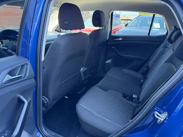Volkswagen T-Cross view 15
