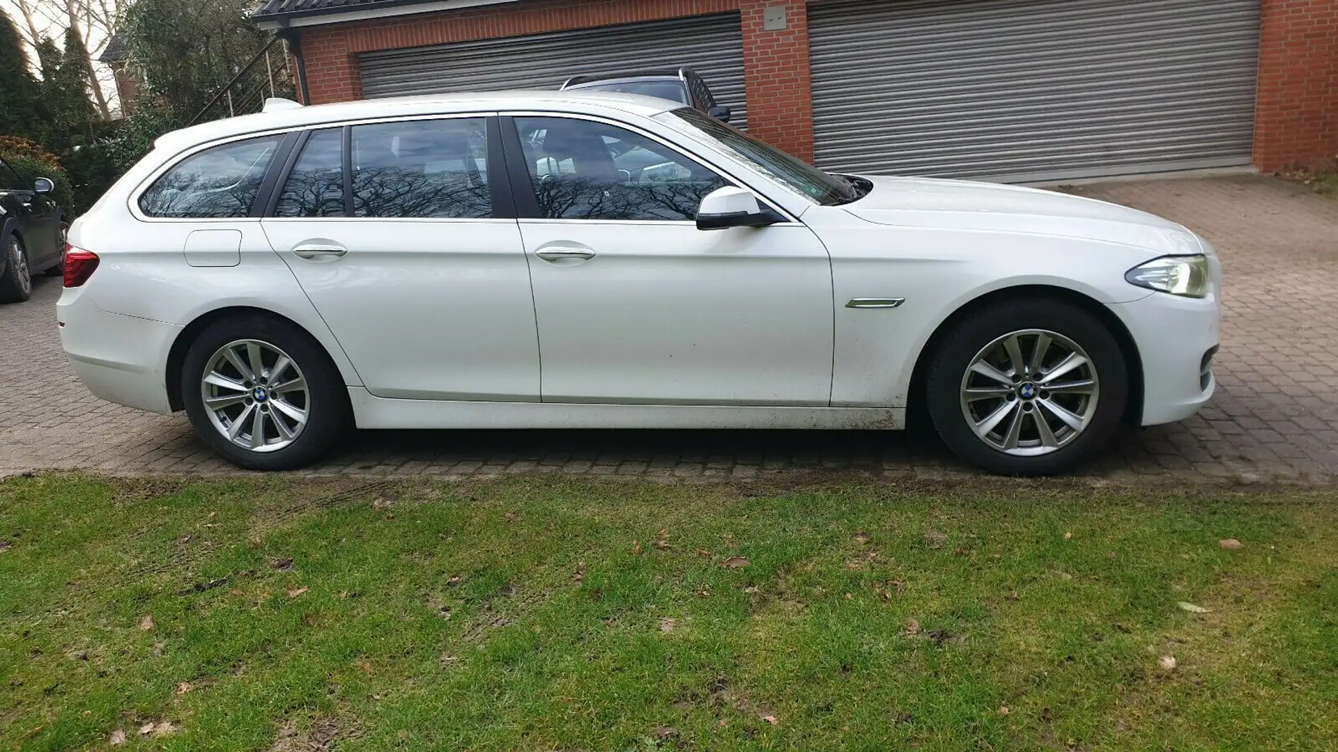 BMW 525 dT xDrive Sportsitze Leder Comf-Pak etc Weiß - 2