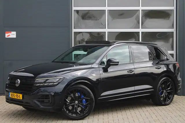 Volkswagen Touareg 3.0 TSi eHybrid 462pk 4MOTION R | Pano | HUD | Luc