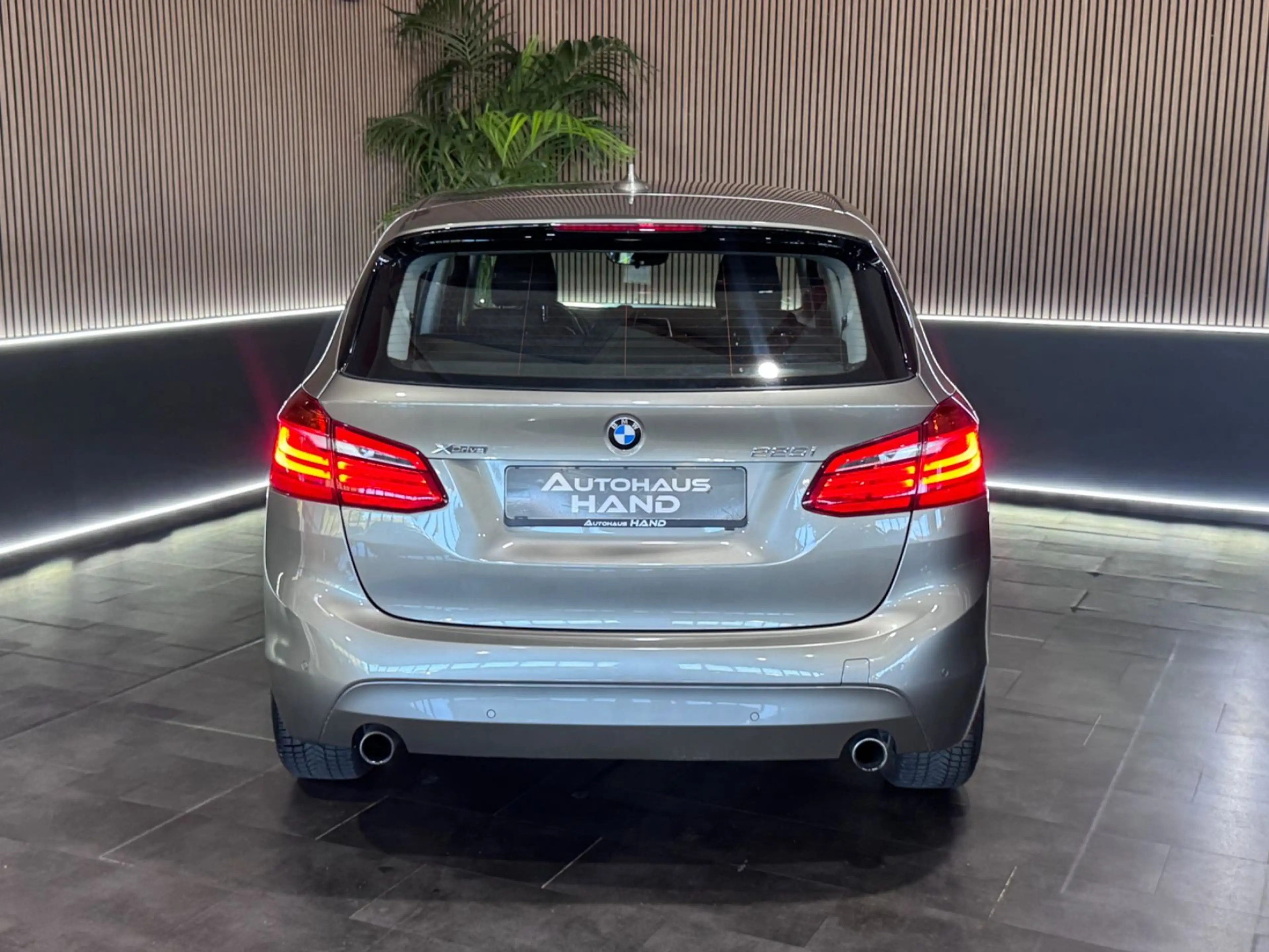 BMW 225 225i*ACTIVE TOURER*xDRIVE*ADVANTAGE*LED*PDC v+h* — photo 7