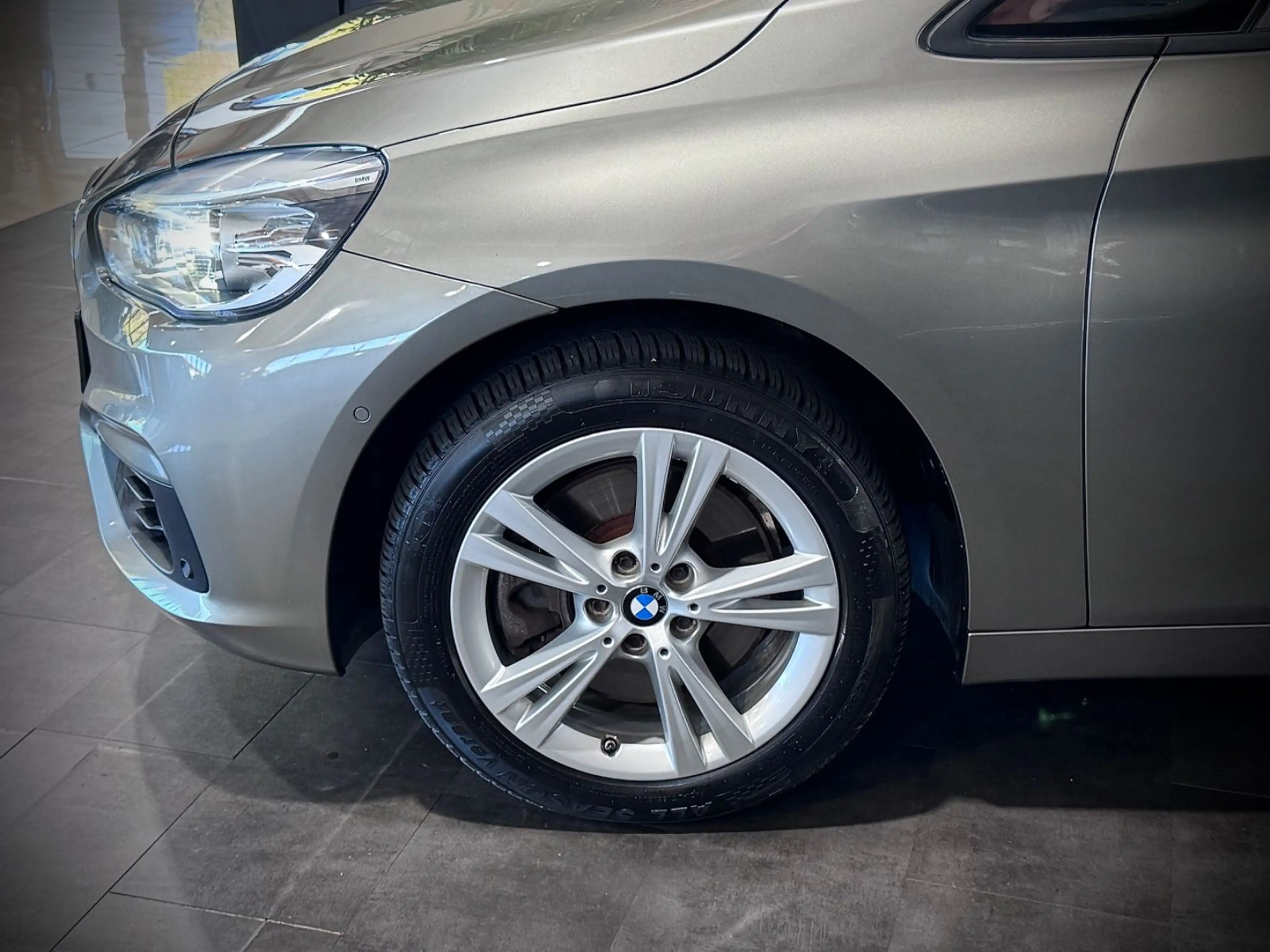 BMW 225 225i*ACTIVE TOURER*xDRIVE*ADVANTAGE*LED*PDC v+h* — photo 3