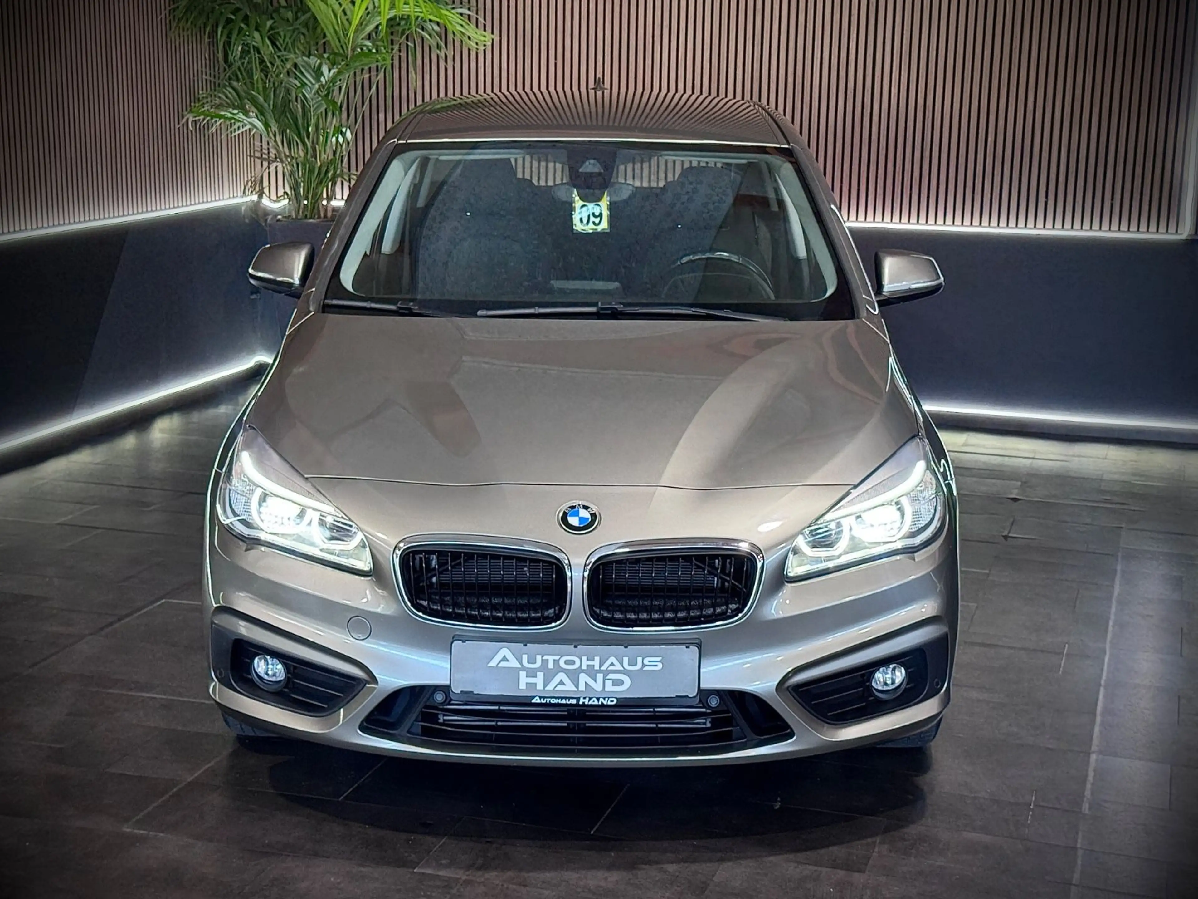 BMW 225 225i*ACTIVE TOURER*xDRIVE*ADVANTAGE*LED*PDC v+h* — photo 4