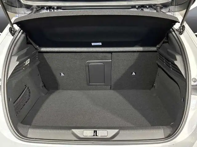 Peugeot 308 view 7