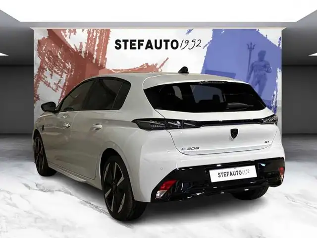 Peugeot 308 view 5
