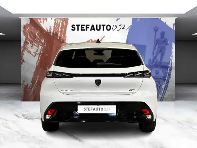 Peugeot 308 view 6