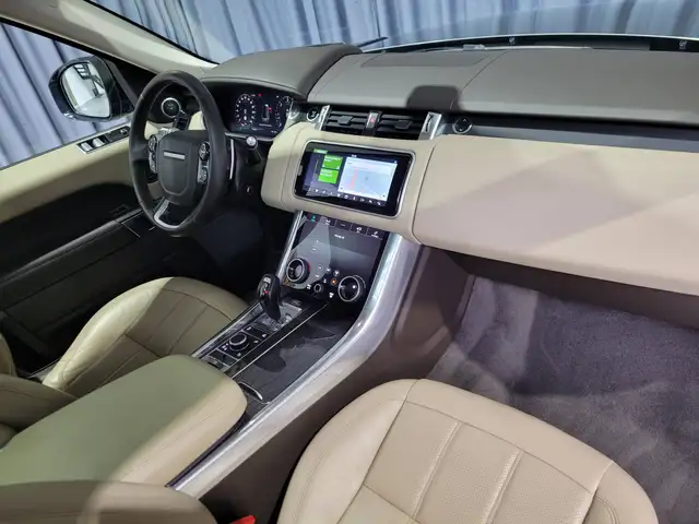 Land Rover Range Rover Sport view 11