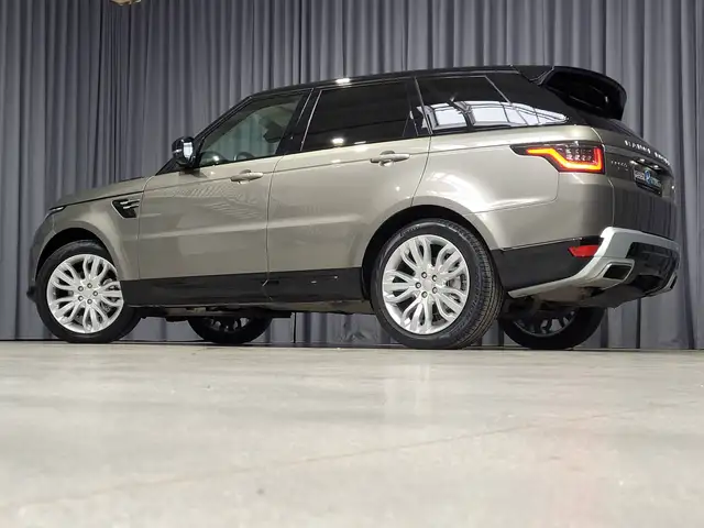 Land Rover Range Rover Sport view 8