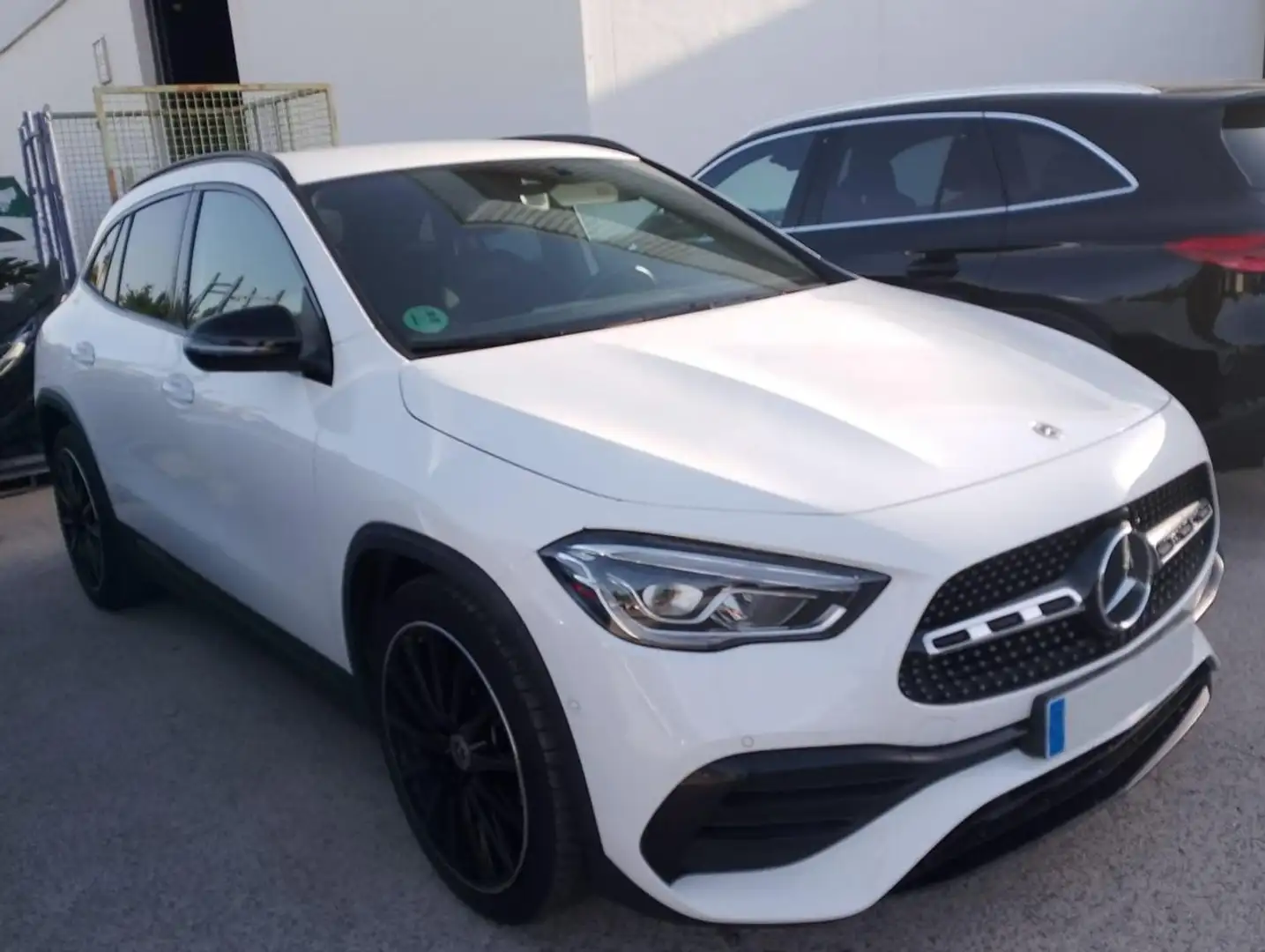 Mercedes-Benz GLA 180 Automatic AMG Line Plus Blanc - 1