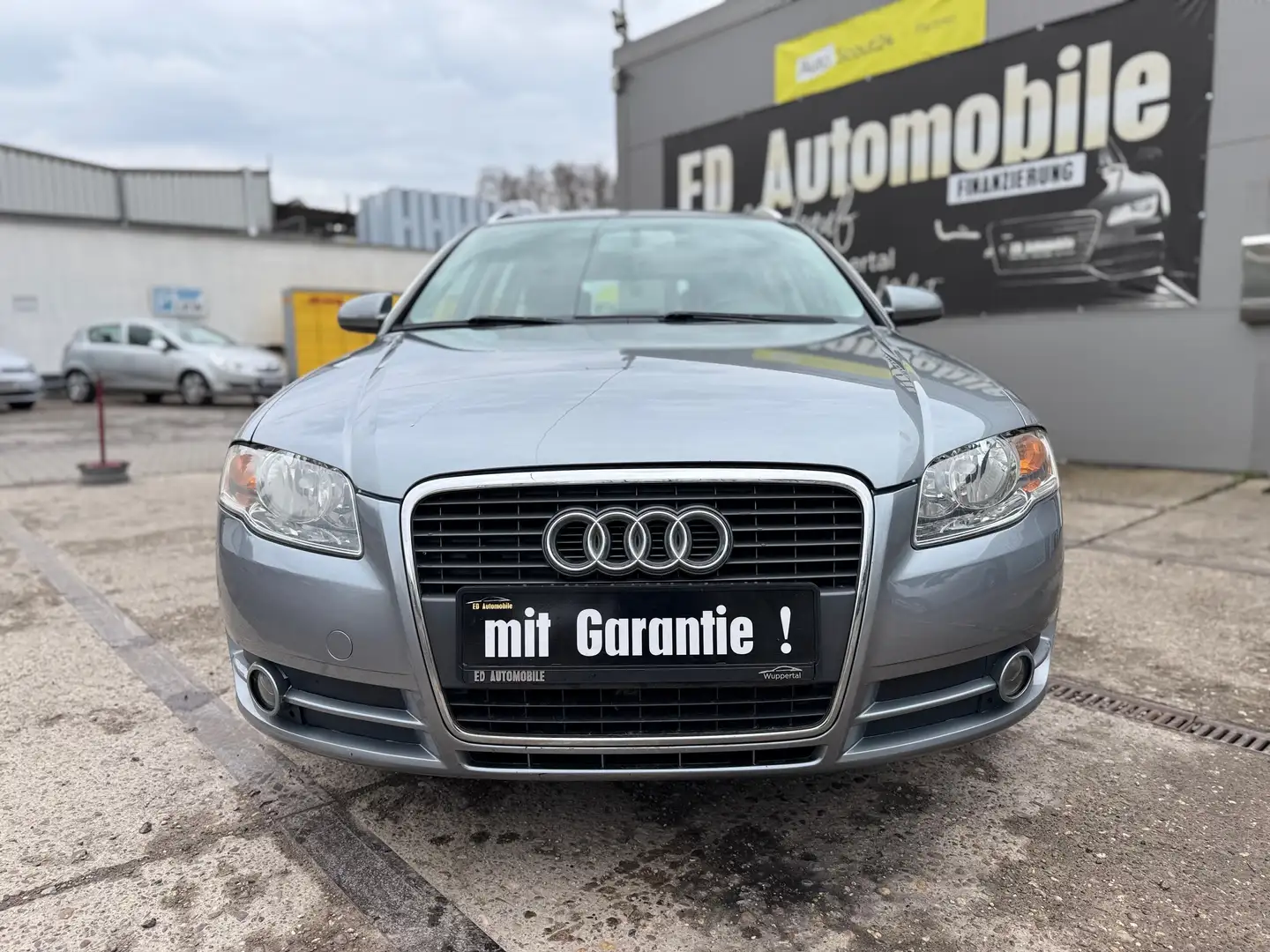 Audi A4 Avant 2.0 BENZIN MIT GARANTIE! Gris - 2