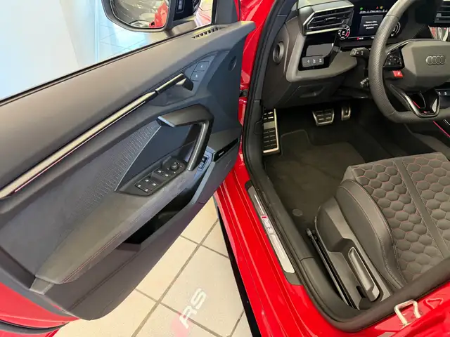 Audi RS3 view 8