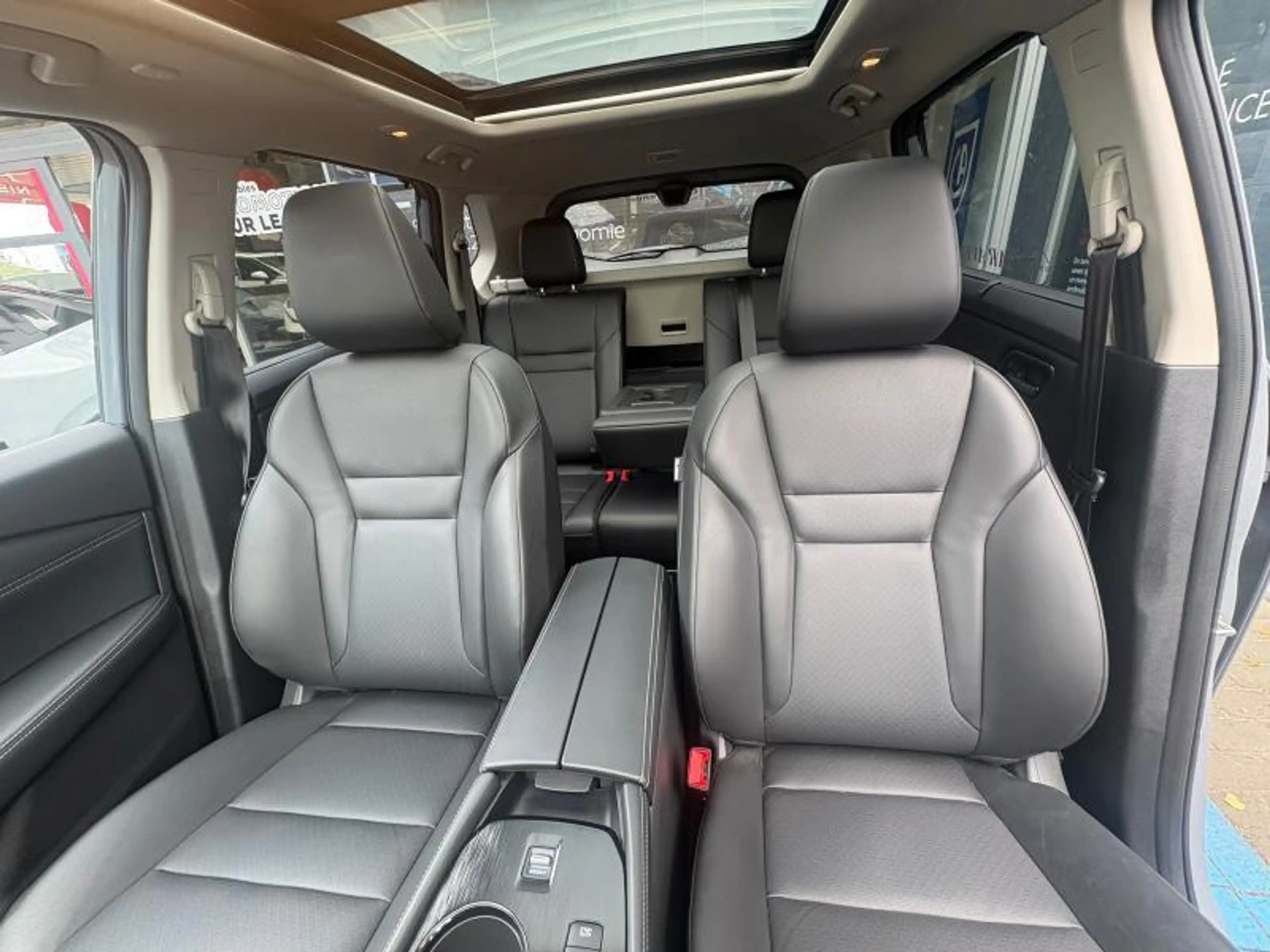 Nissan X-Trail ePower 2WD TEKNA + Glass Roof — photo 10
