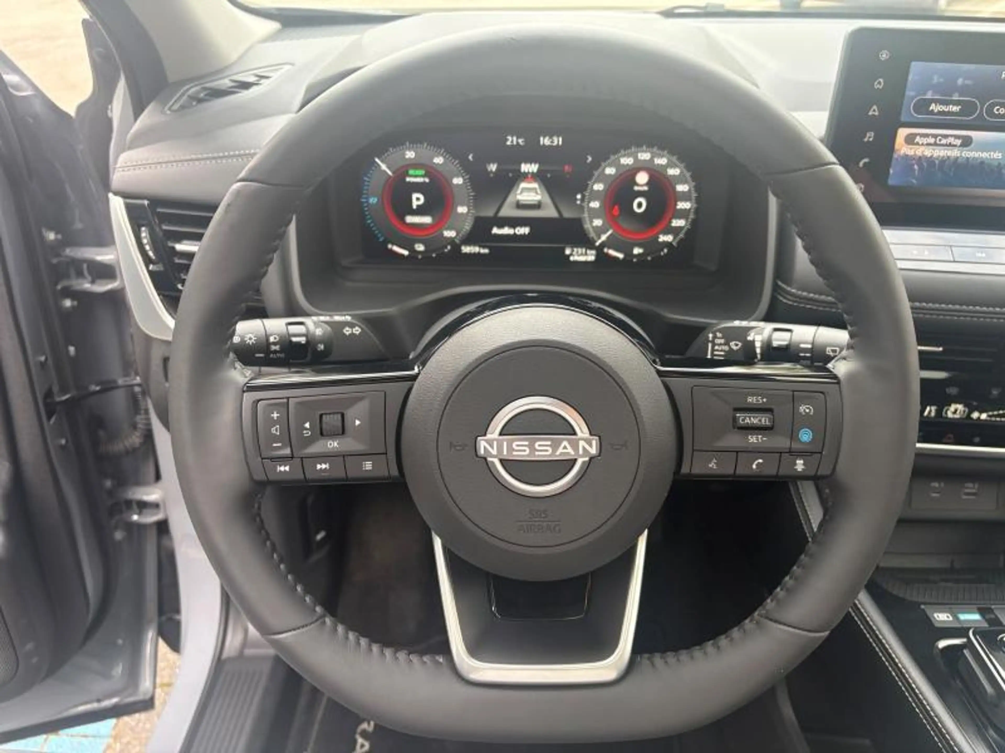 Nissan X-Trail ePower 2WD TEKNA + Glass Roof — photo 13
