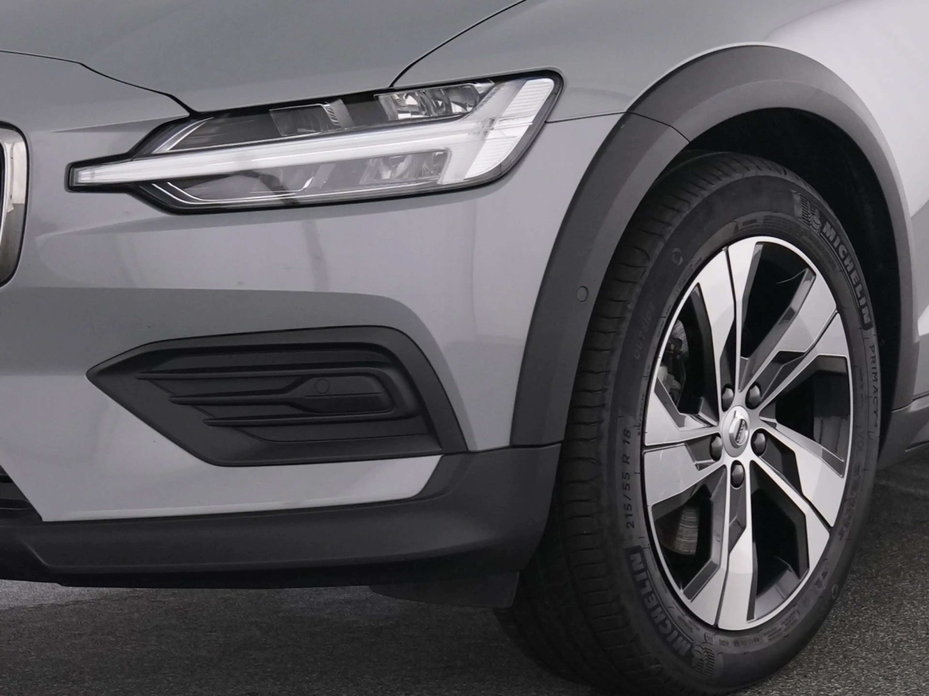 Volvo V60 Cross Country B4 AWD  PLUS FAP+WINTERPAK — photo 9