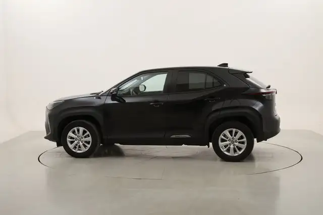 Toyota Yaris Cross view 2
