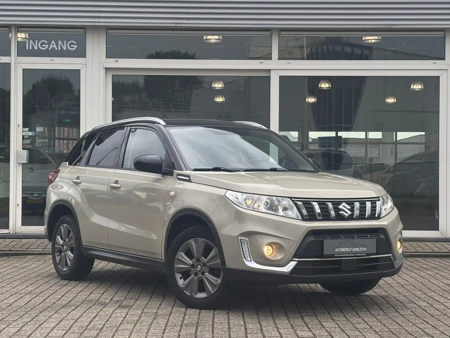 Suzuki Vitara 1.0 Boosterjet / Airco / Navi / Camera / Cruise Co Beige - 2