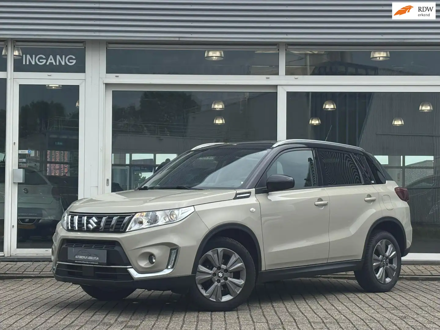 Suzuki Vitara 1.0 Boosterjet / Airco / Navi / Camera / Cruise Co Beige - 1