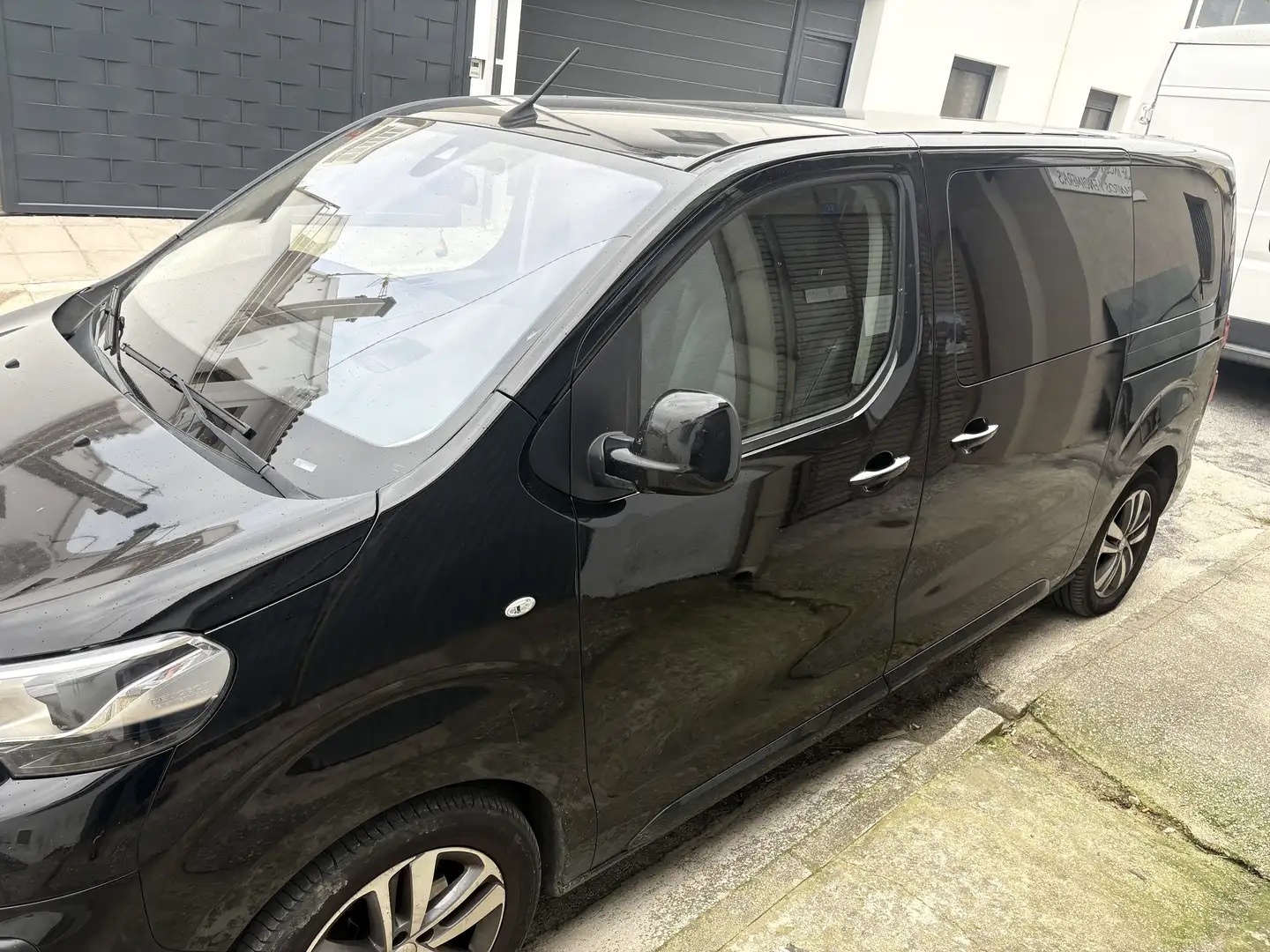 Peugeot Traveller 2.0BlueHDI Business VIP Standard 150 - 2