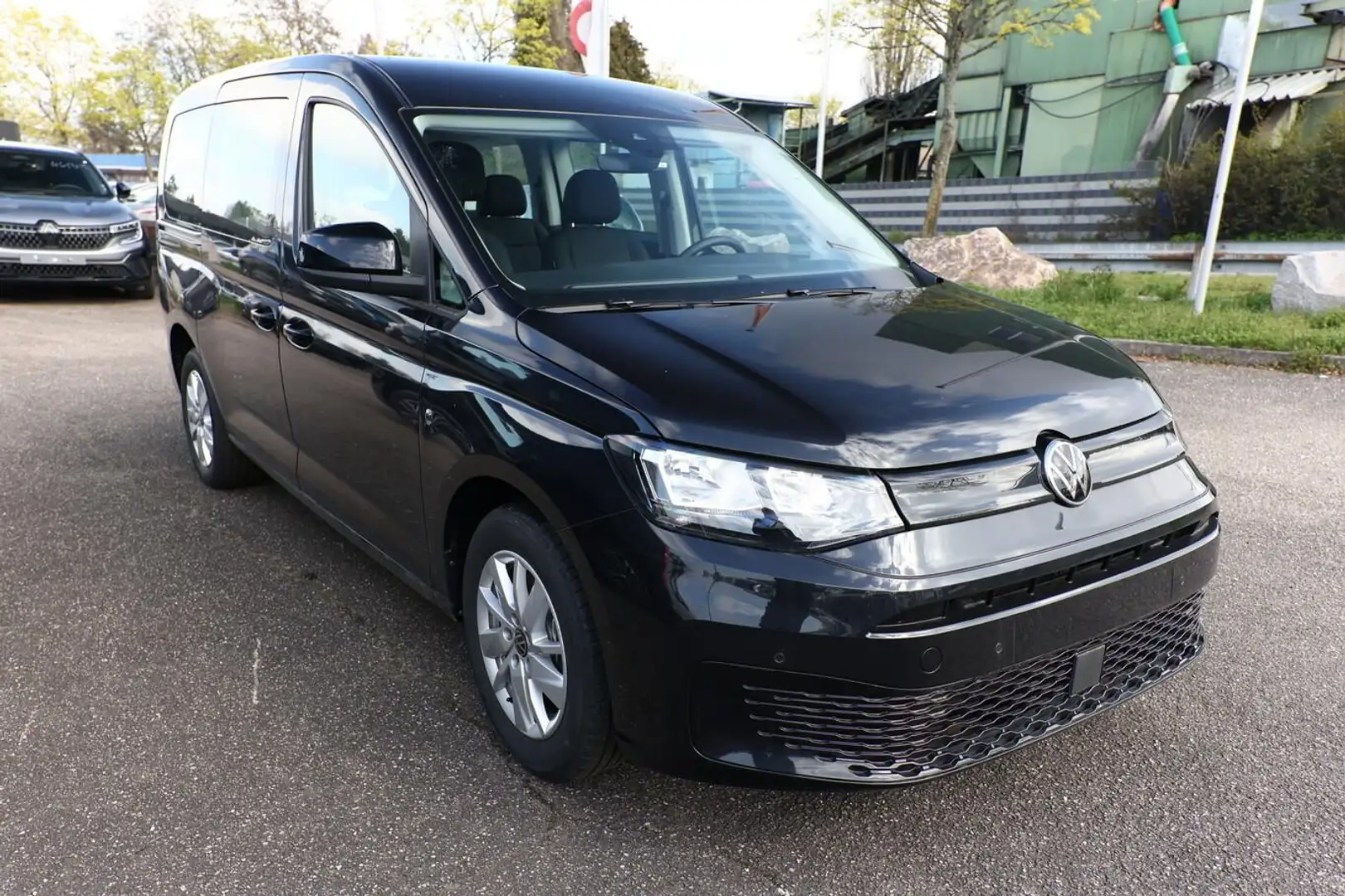 Volkswagen Caddy Maxi Life 7S SHZ 16"LM Klimaaut Temp Kam 75 kW ... Schwarz - 2