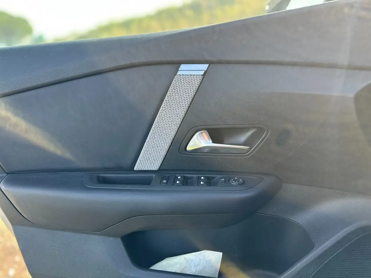 Citroen C4 1.2 PureTech Shine 13