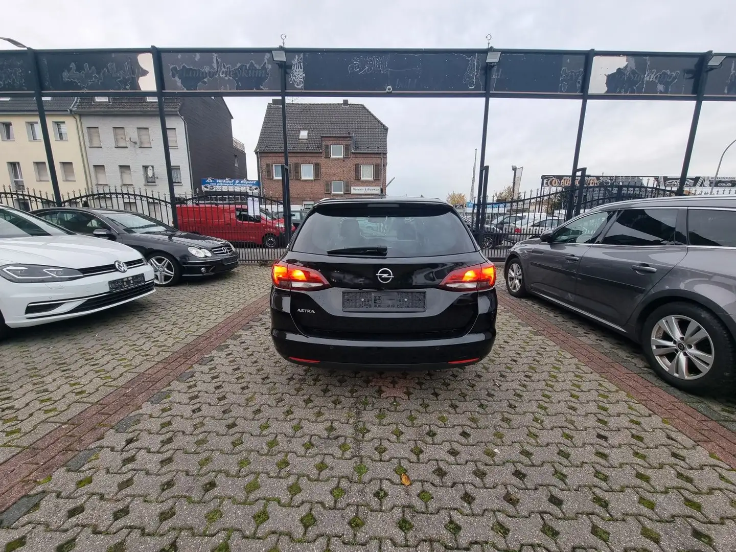 Opel Astra K Sports Tourer Business Elegance-1.HD-MASSAGE- Schwarz - 2