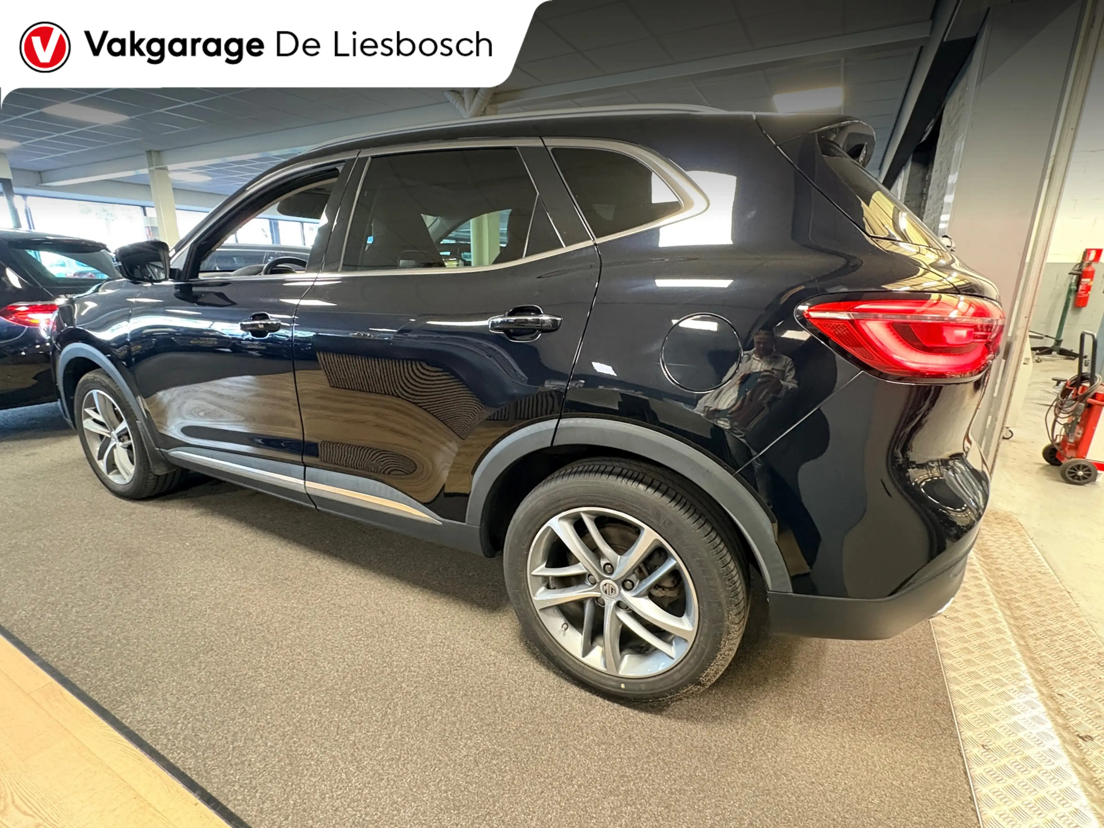 MG EHS 1.5 TGDI Luxury PHEV / automaat / 360camera / Lede — photo 8
