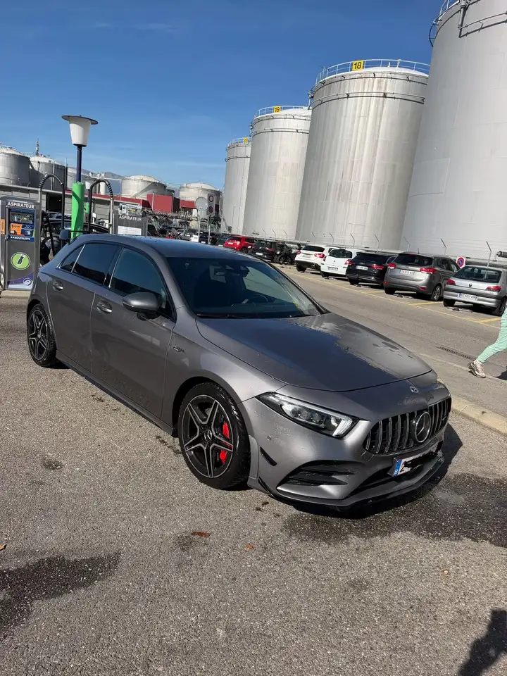 Mercedes-Benz A 35 AMG