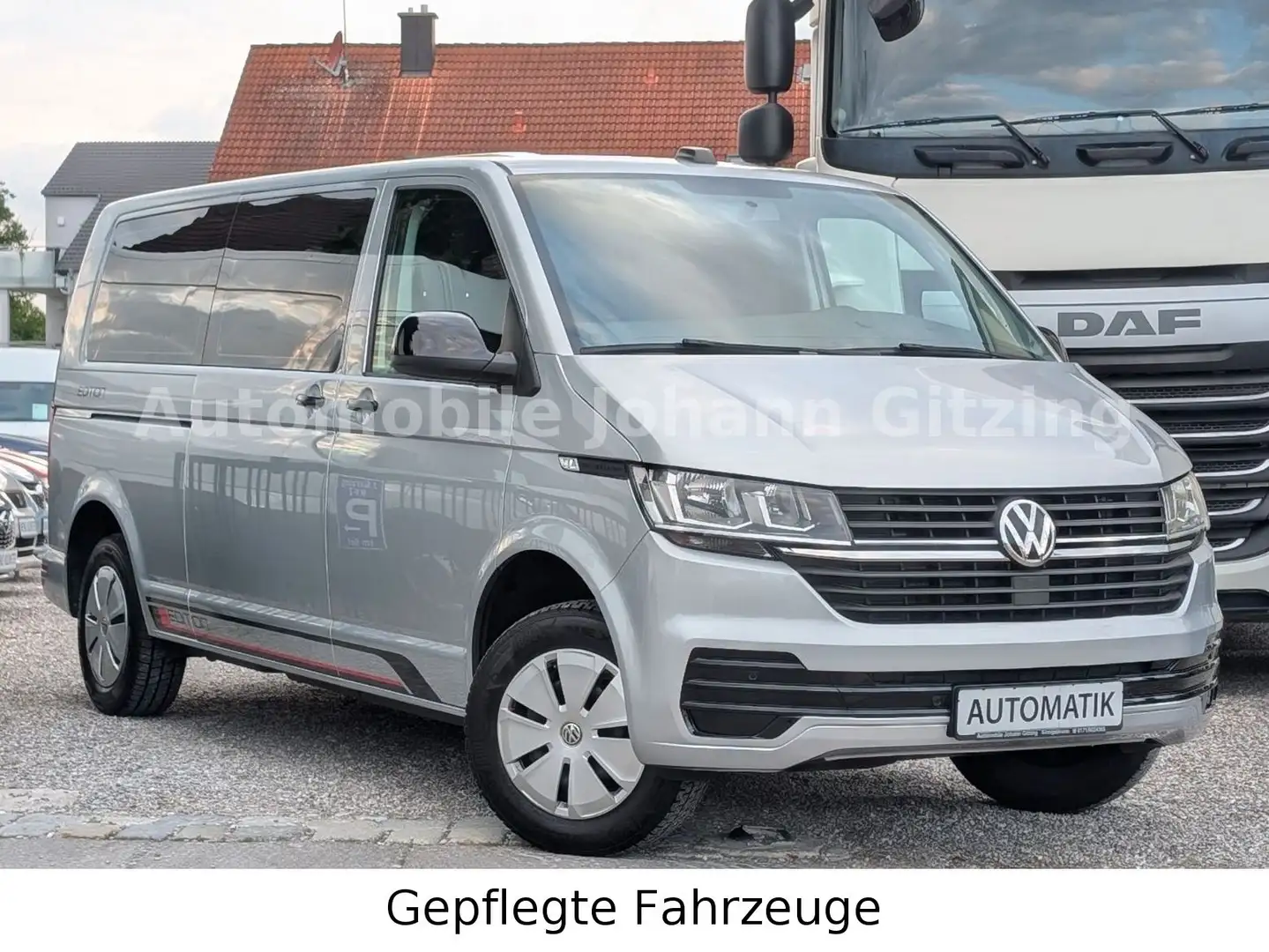 Volkswagen T6 Transporter T6.1 9-Sitzer Kombi *AUTOMATIK* *LANG!* AHK NAVI Argent - 1