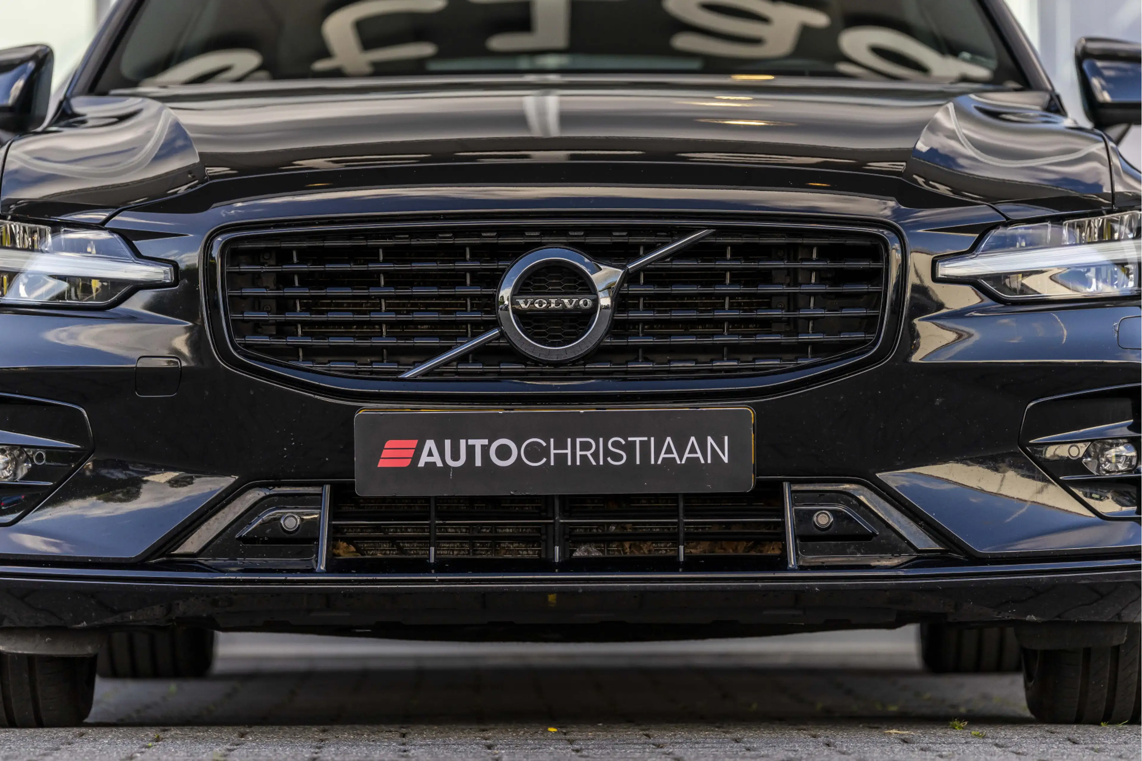 Volvo V60 2.0 B4 Momentum Business | Pano | Harman Kardon | — photo 18