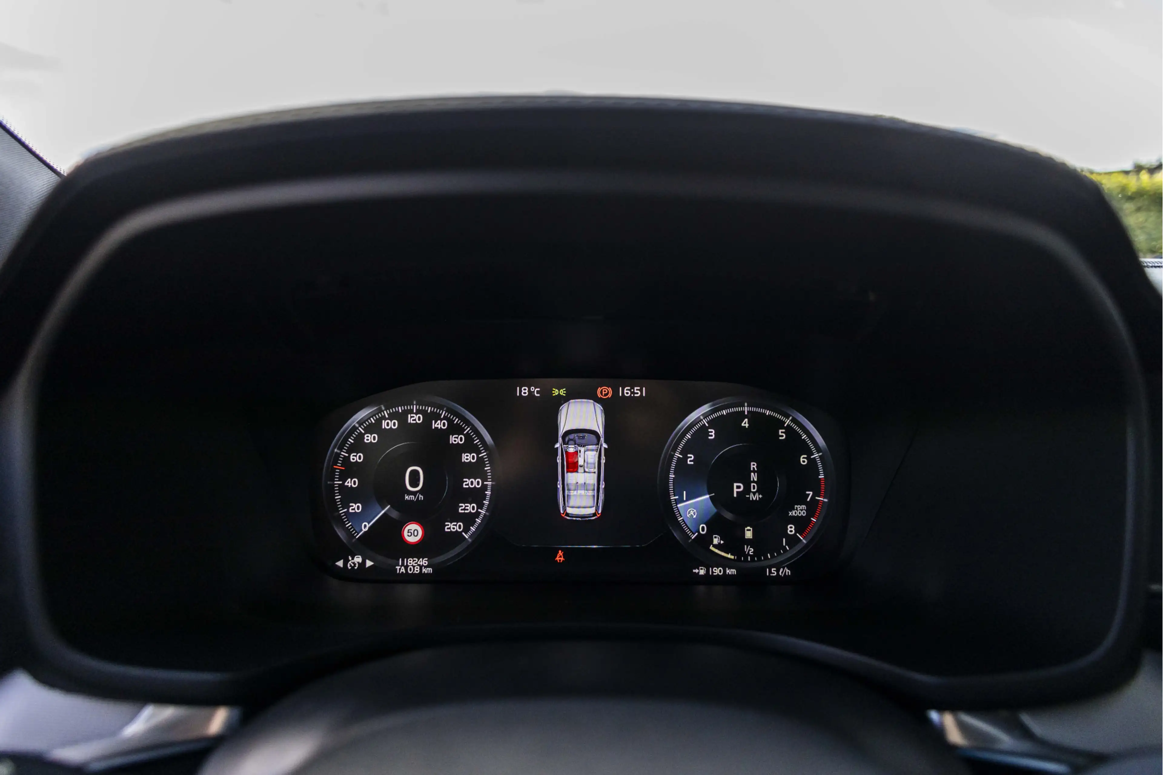 Volvo V60 2.0 B4 Momentum Business | Pano | Harman Kardon | — photo 8