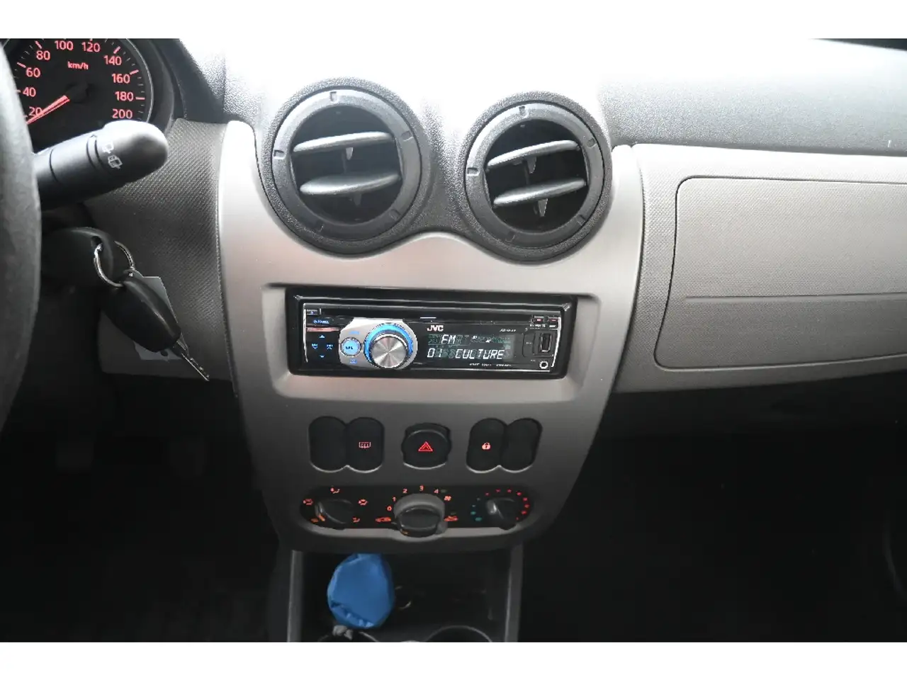 Dacia Sandero Sandero — photo 6