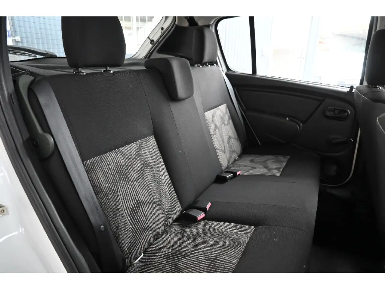 Dacia Sandero Sandero — photo 9