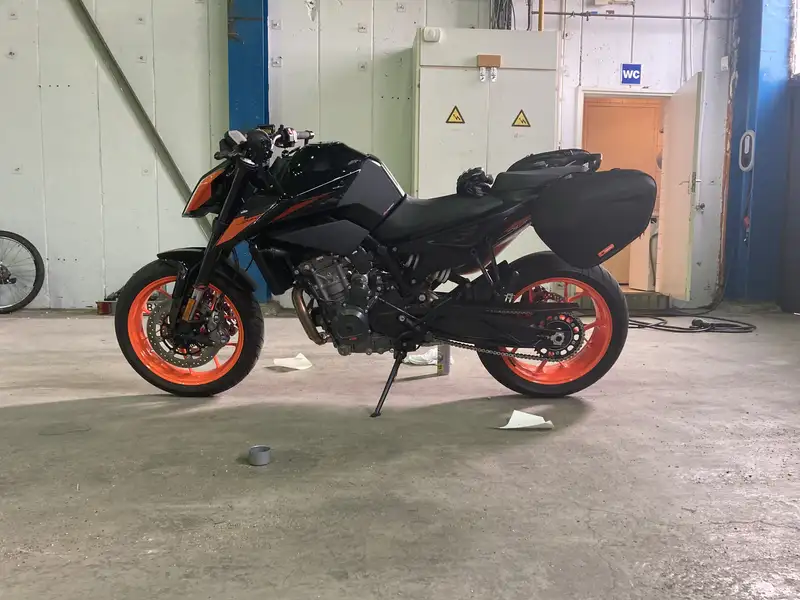 KTM 790 Duke - foto 8