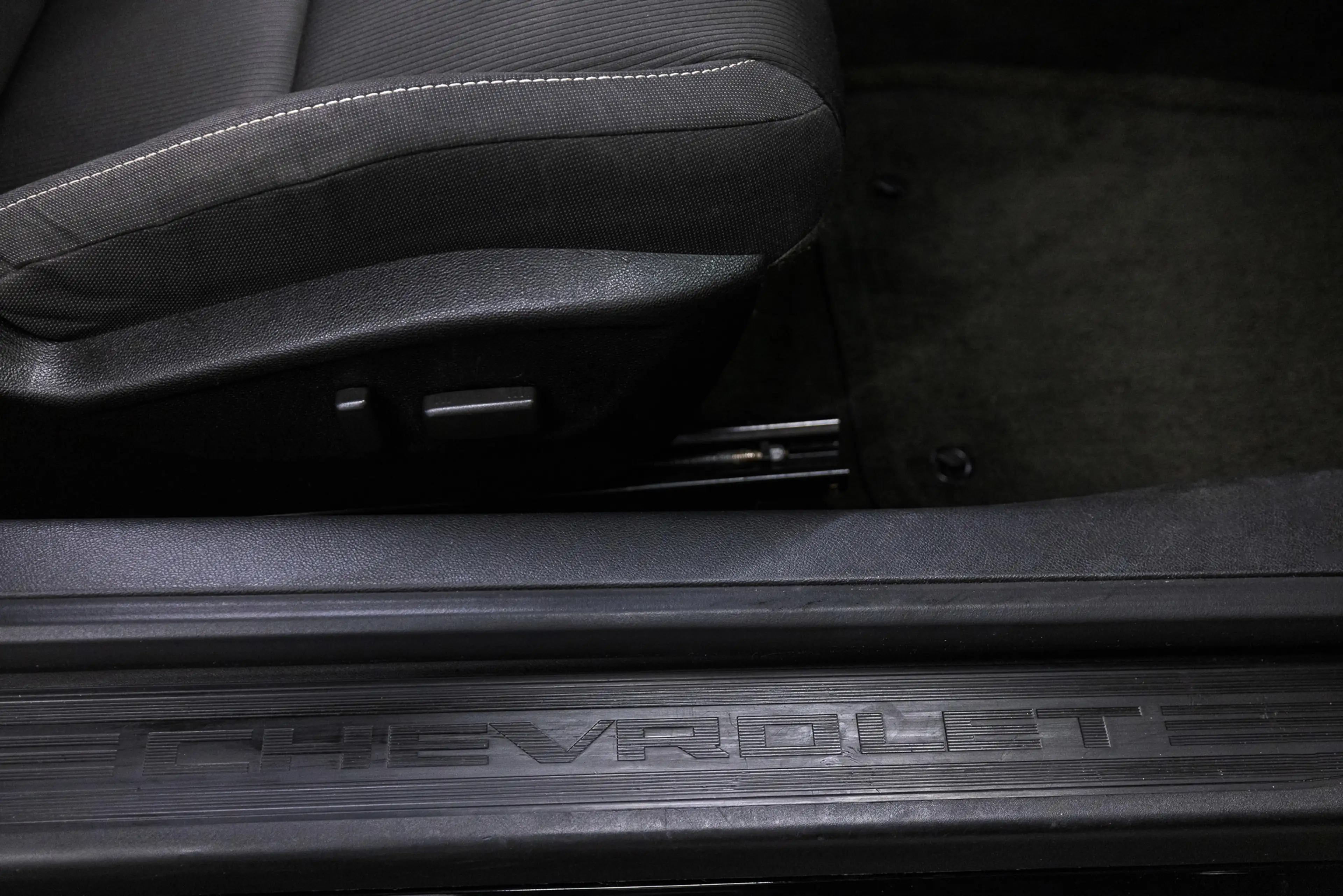 Chevrolet Camaro Convertible — photo 28