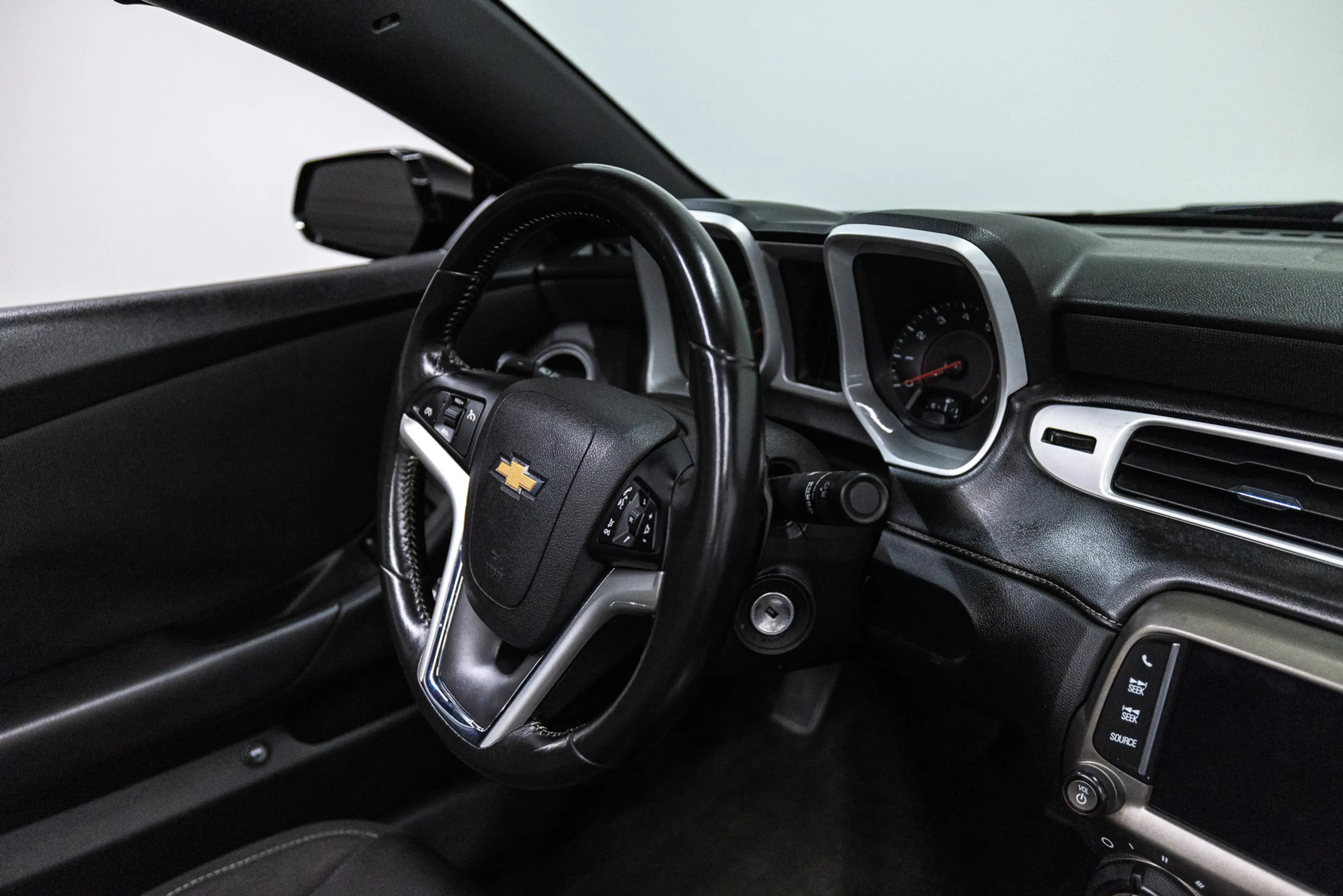 Chevrolet Camaro Convertible — photo 6