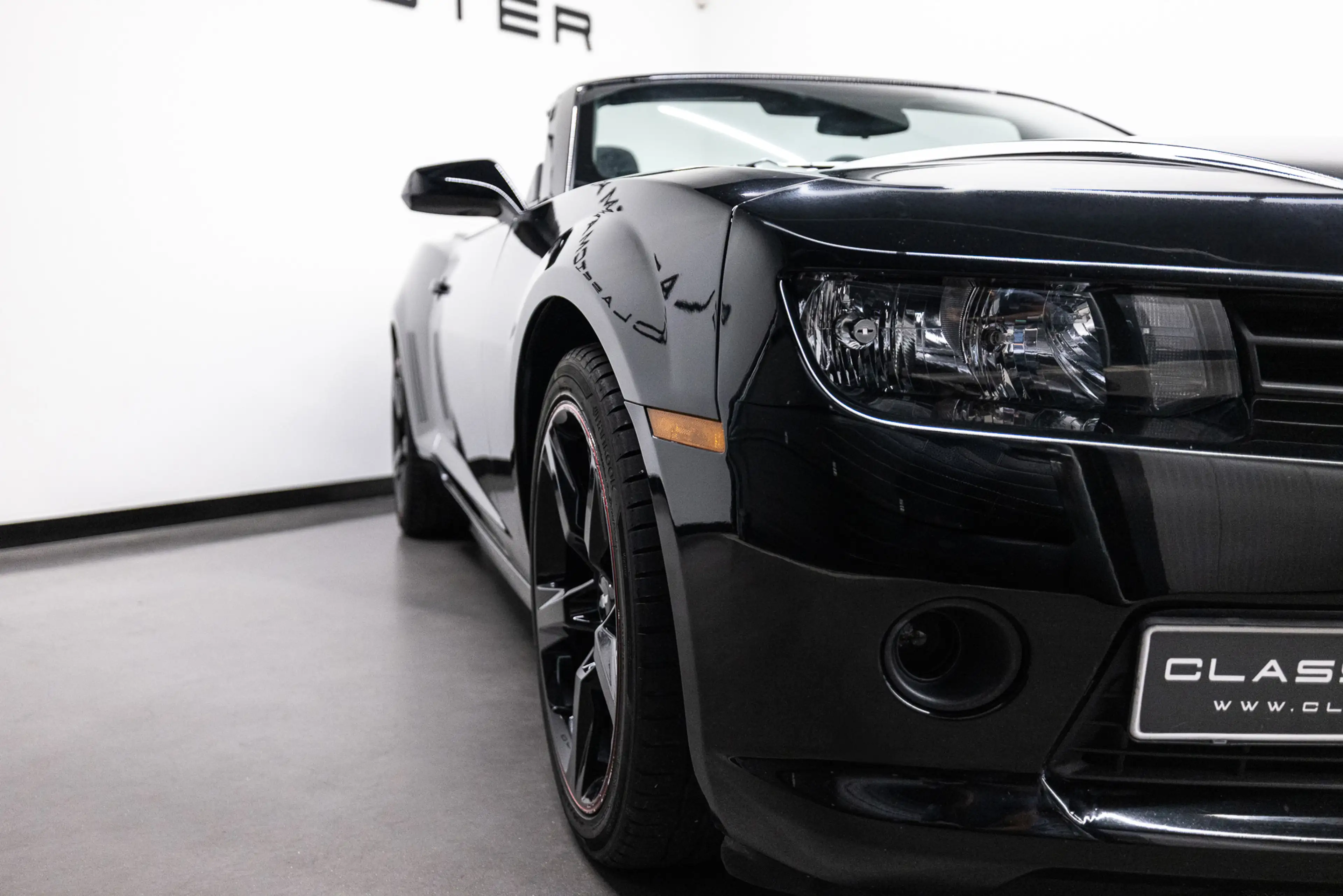 Chevrolet Camaro Convertible — photo 29