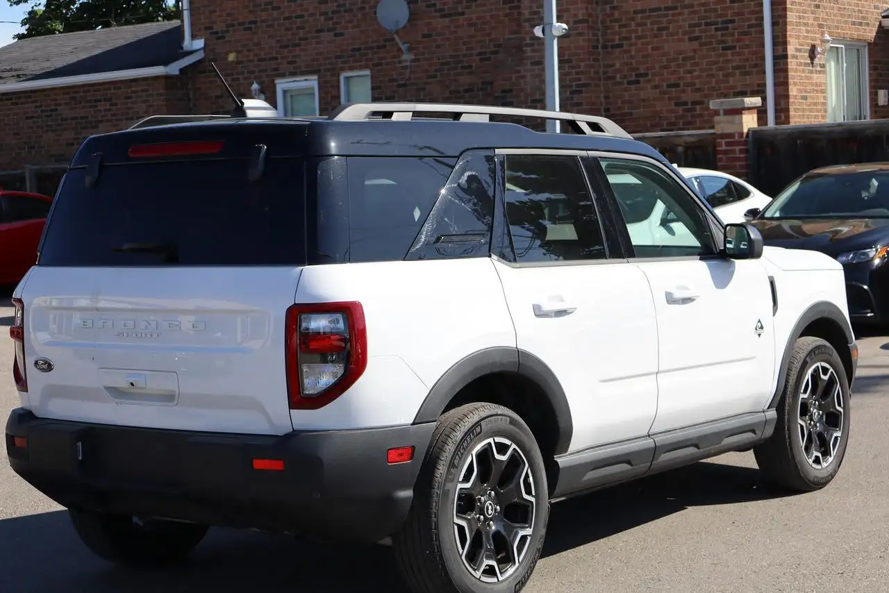 Ford Bronco Sport photo Ford Bronco Sport