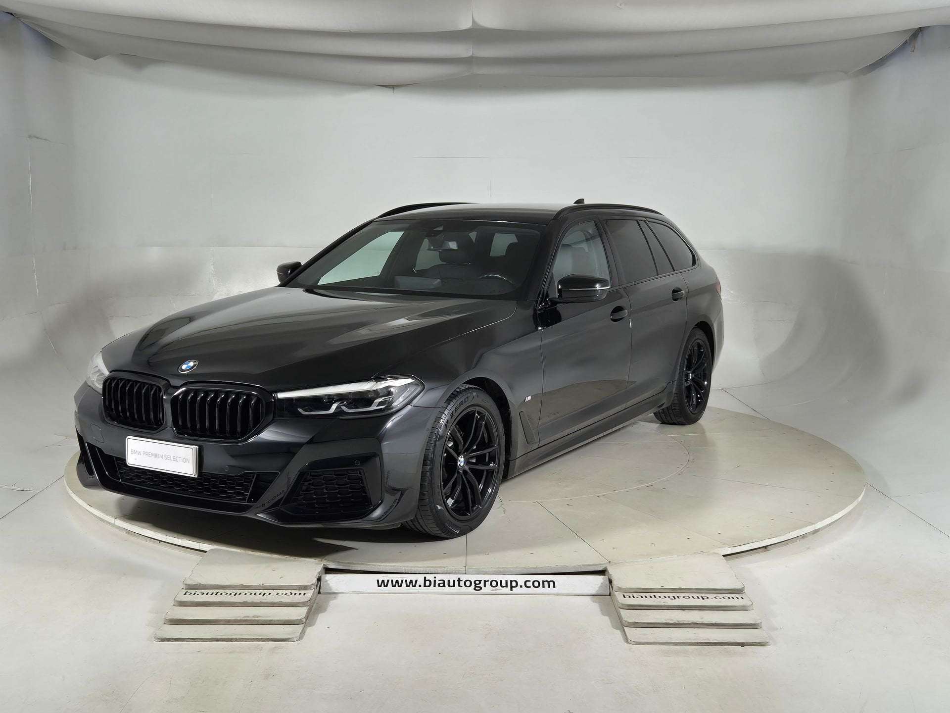 BMW 518