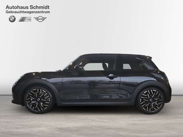 MINI Cooper C *Favoured Trim*18"*Navi*HUD*H&K*360*Pano*ParkAssis