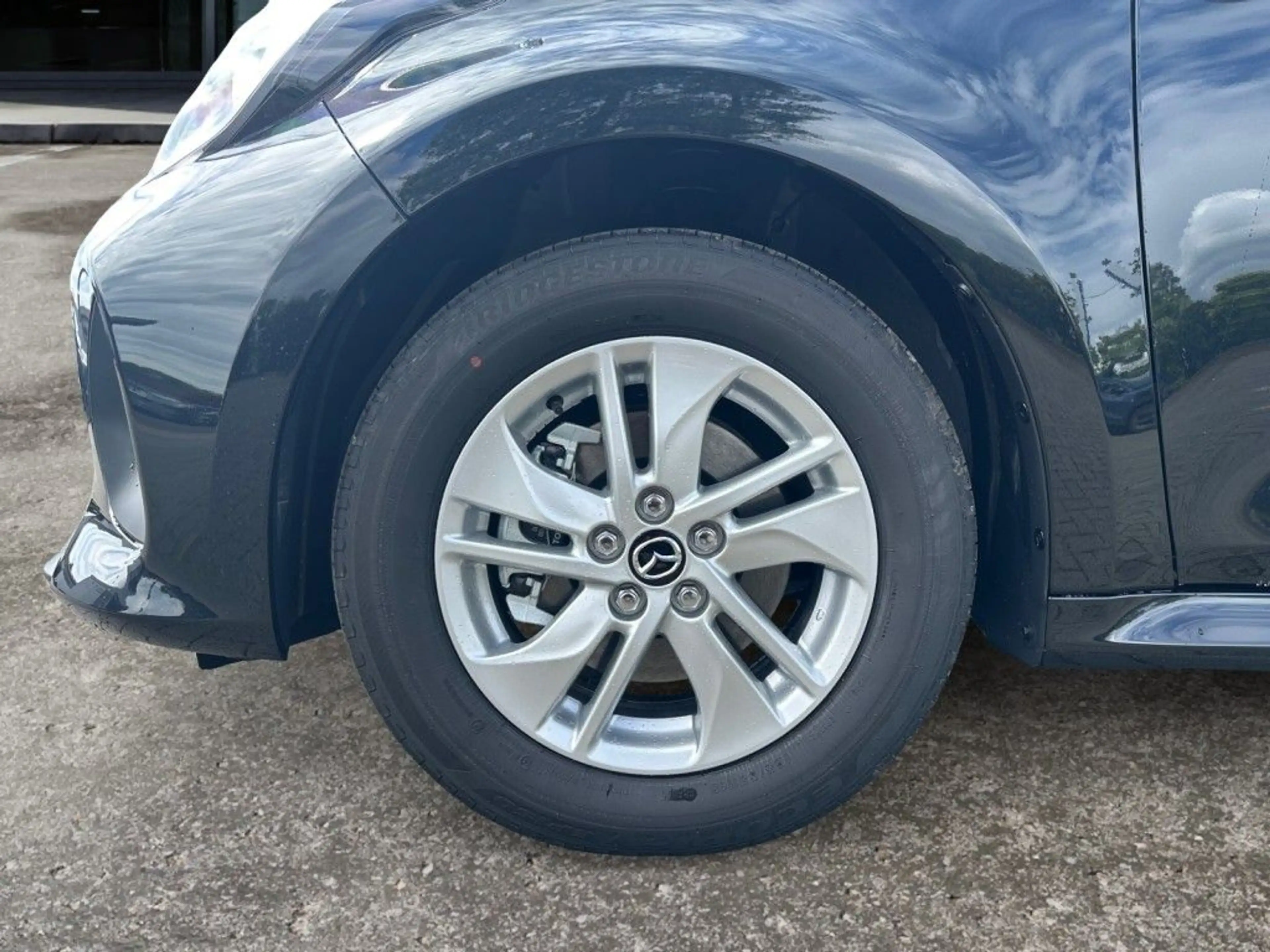 Mazda 2 Hybrid 1.5 VVT-i 116 CVT CENTRE-LINE (ZV) — photo 5