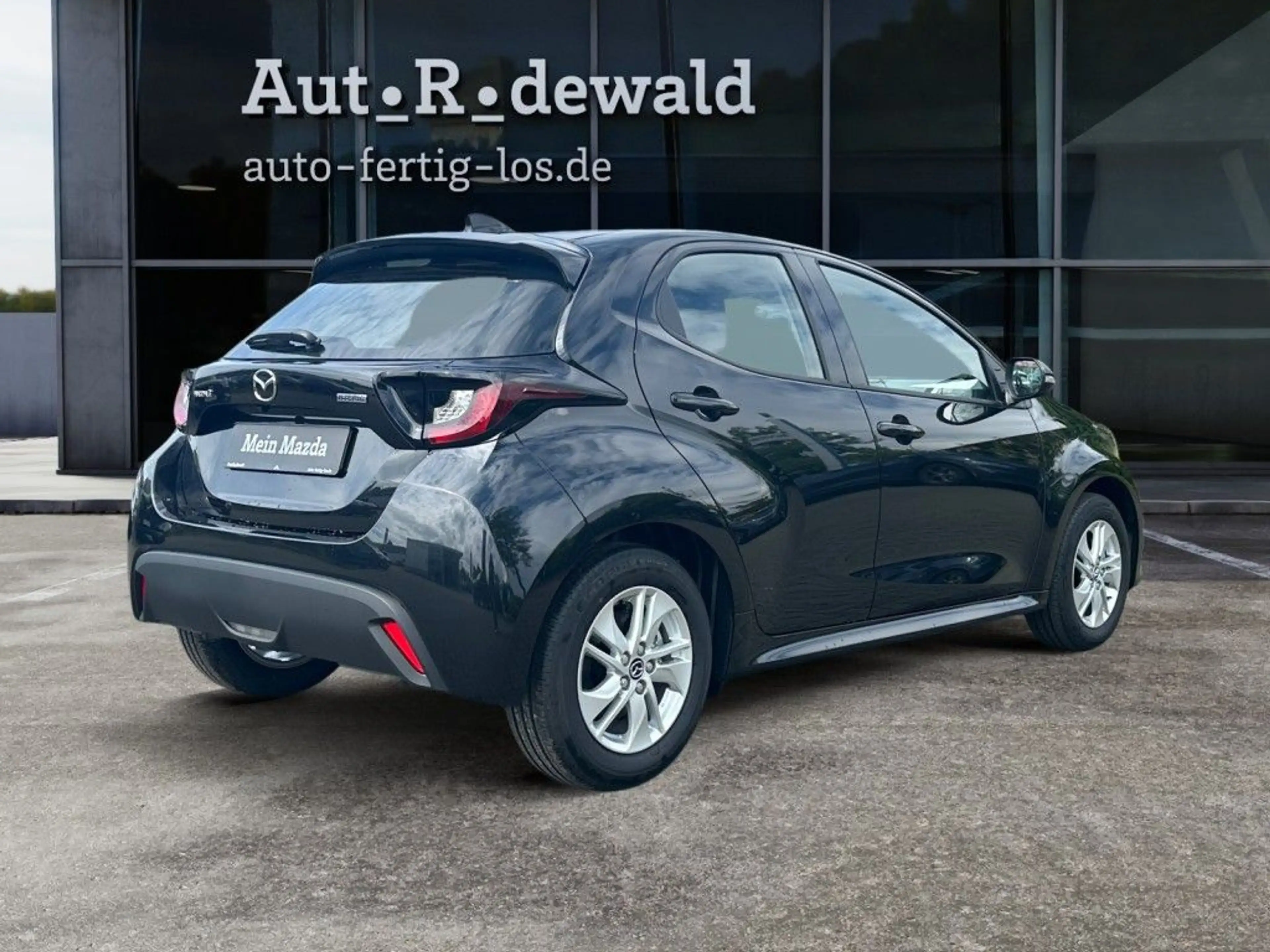 Mazda 2 Hybrid 1.5 VVT-i 116 CVT CENTRE-LINE (ZV) — photo 11