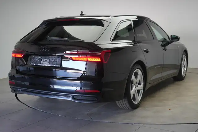 Audi A6 view 6