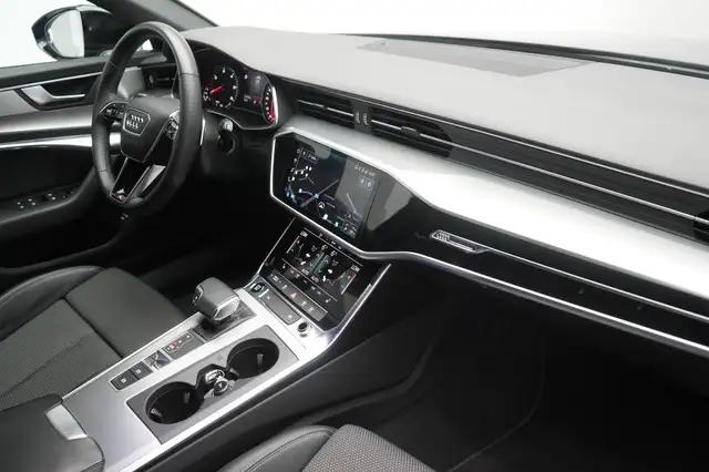 Audi A6 view 8
