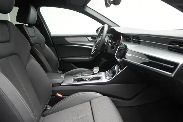 Audi A6 view 7