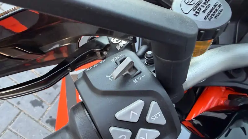 KTM 1290 Super Duke GT - foto 7