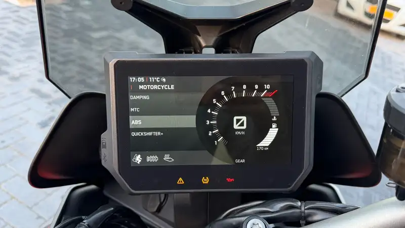 KTM 1290 Super Duke GT - foto 5